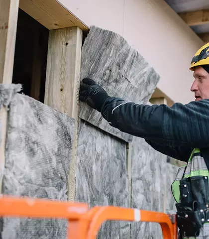 Louhenhoven seiniin asennetaan ISOVER Premium 33:sta